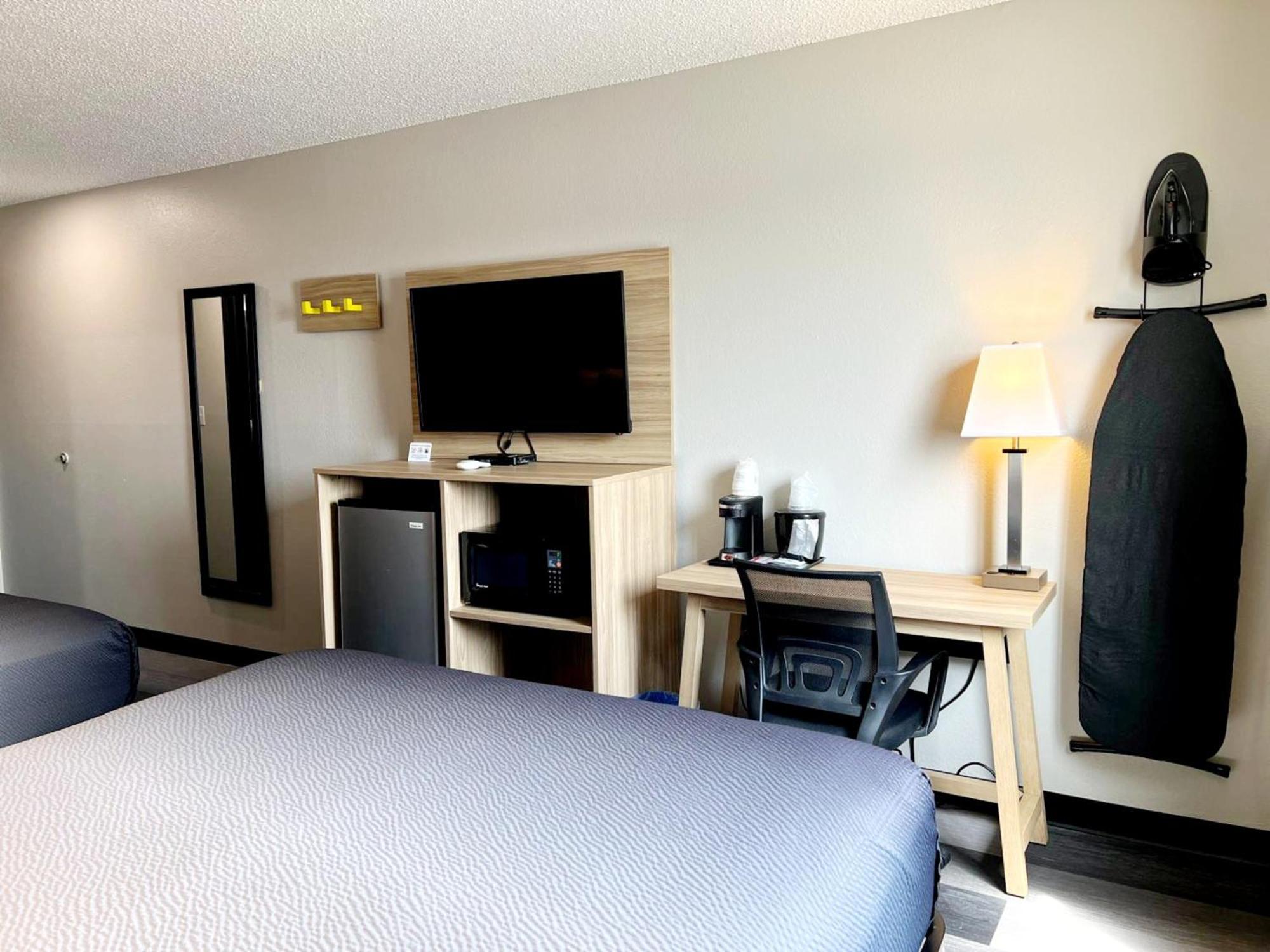 Hotel Super 8 By Wyndham Cedar Rapids Zewnętrze zdjęcie