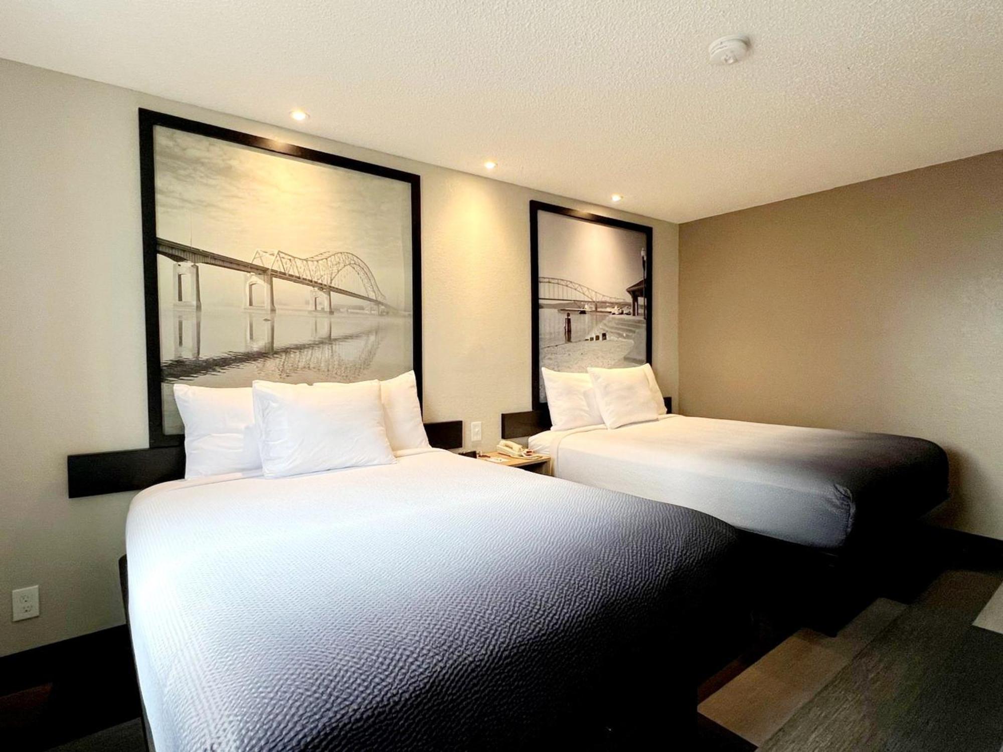 Hotel Super 8 By Wyndham Cedar Rapids Zewnętrze zdjęcie