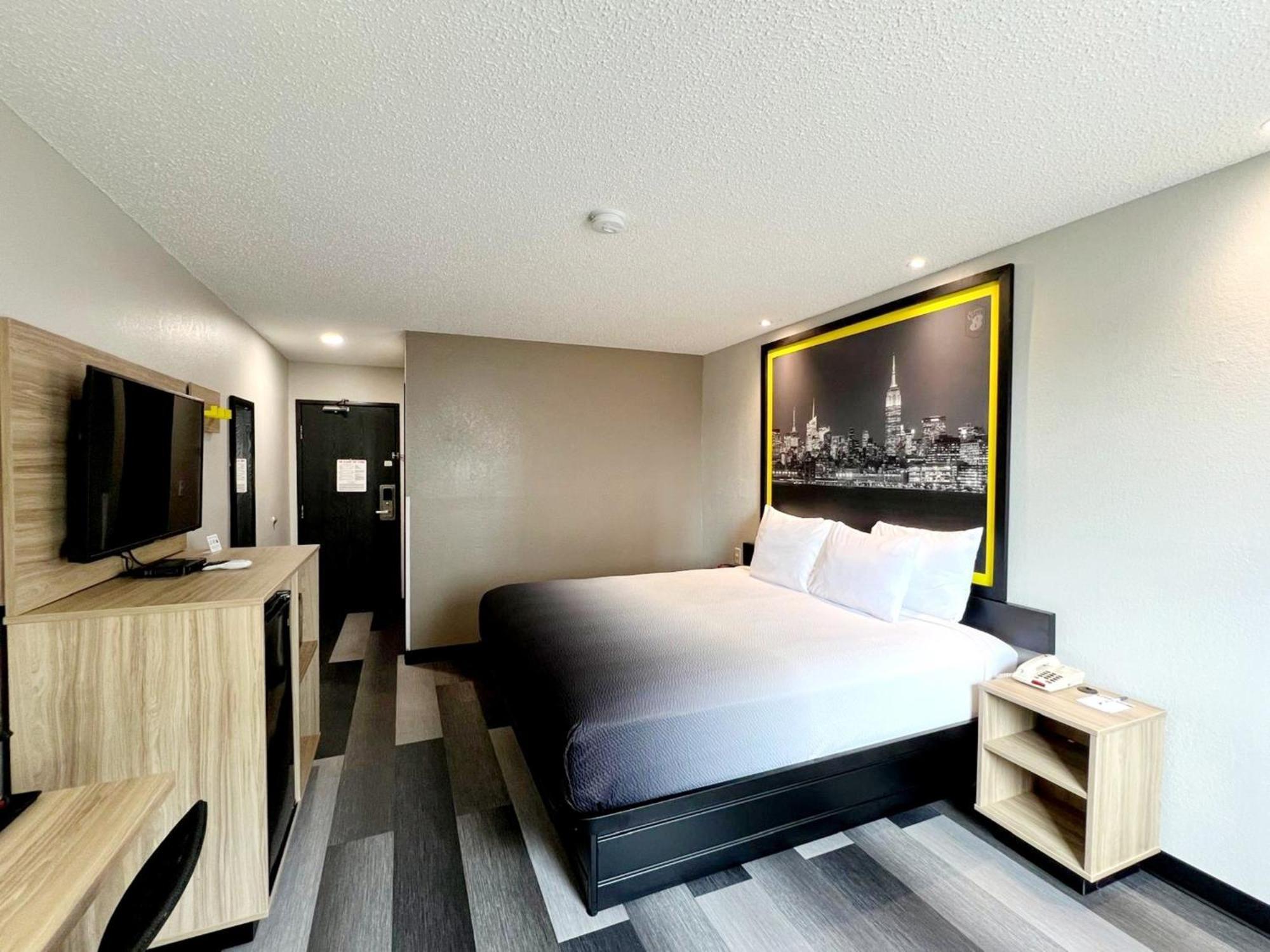 Hotel Super 8 By Wyndham Cedar Rapids Zewnętrze zdjęcie