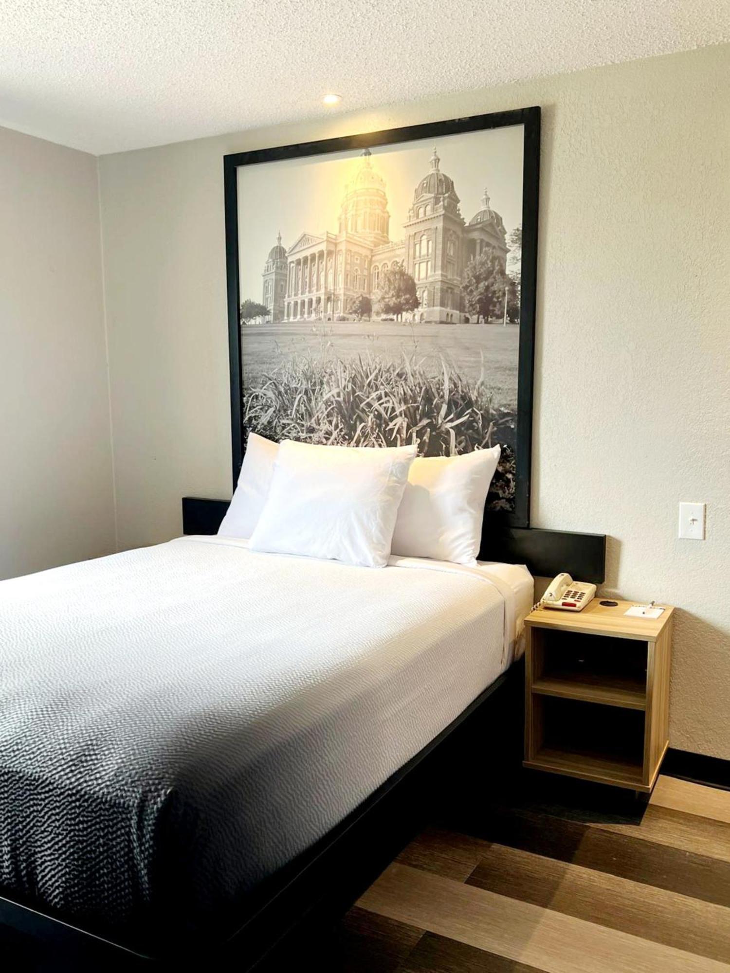 Hotel Super 8 By Wyndham Cedar Rapids Zewnętrze zdjęcie